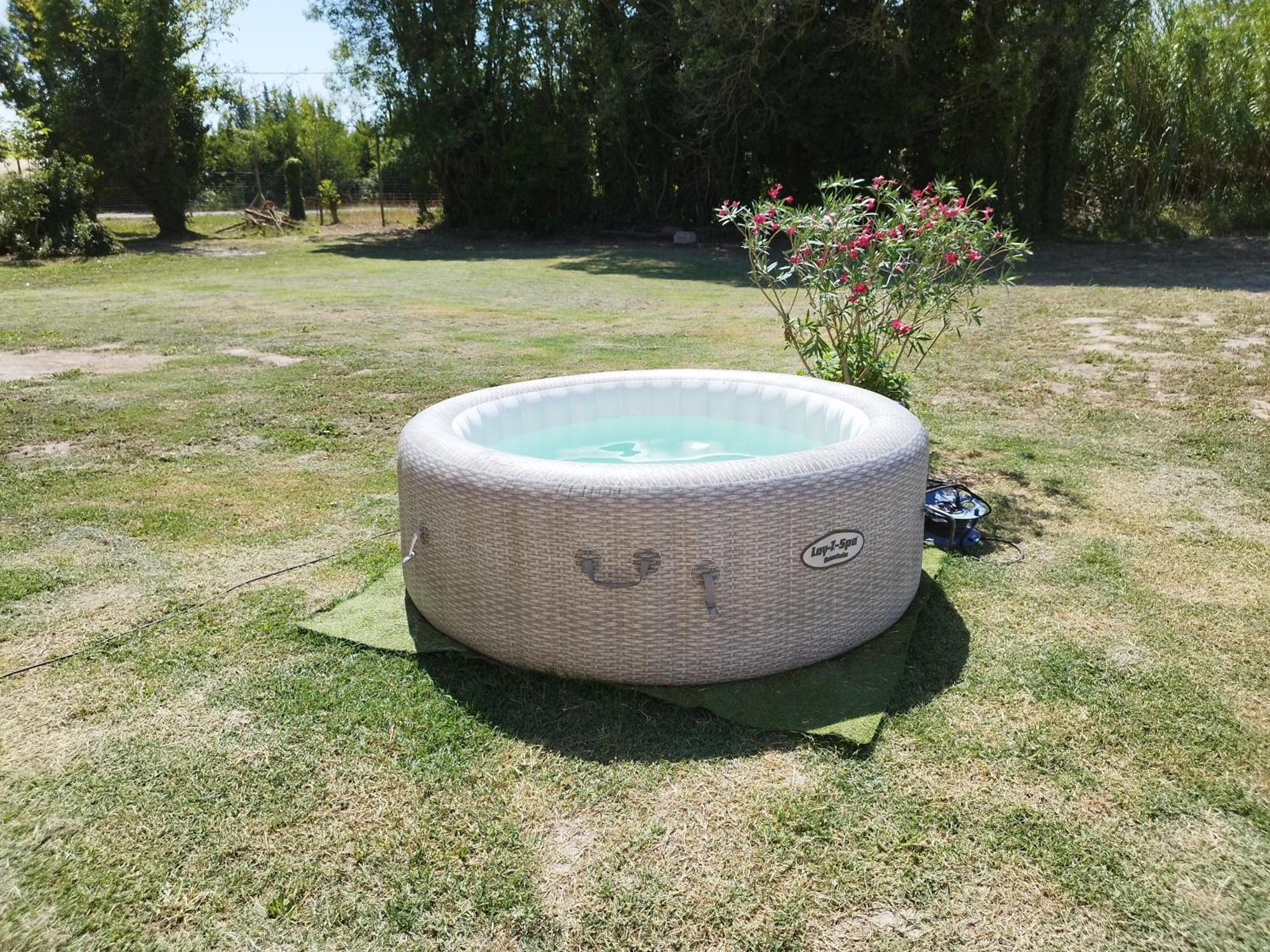 Mas En Provence Villa Le Thor Exterior photo